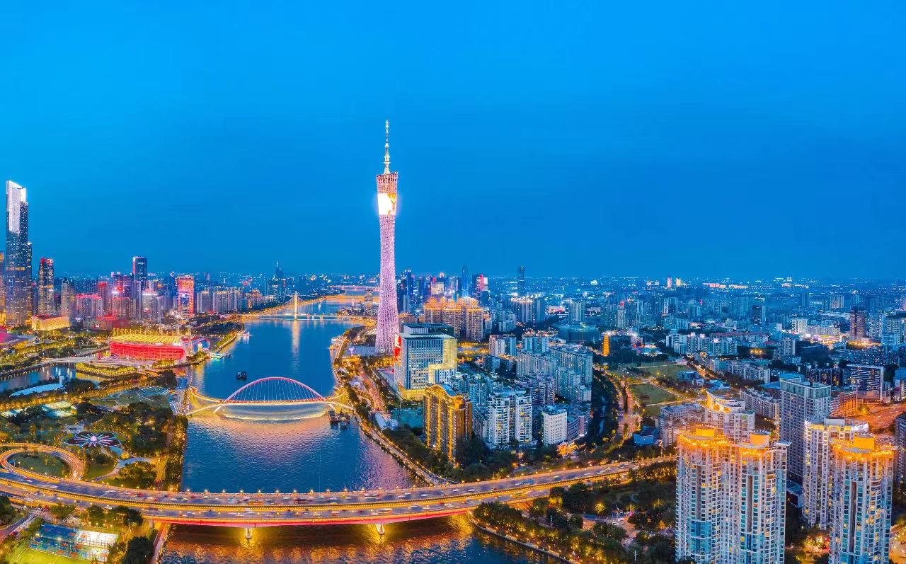 接驳旅游景区与地铁，26条端午定制专线畅游广州